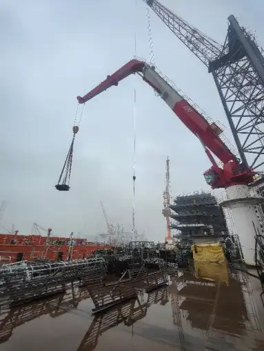 kuckle boom crane Tailor made designs to meet customers’ requirements