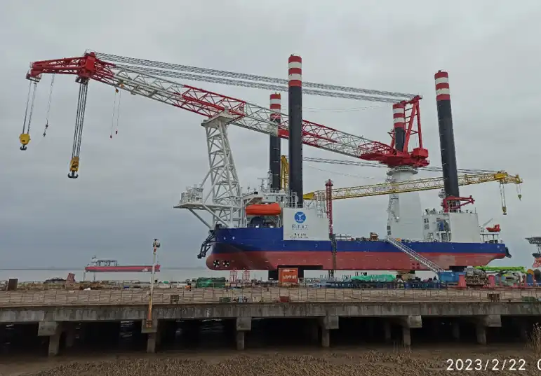 Yoke and Pin Jacking System 