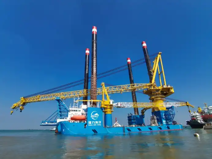 Slew-bearing Crane-wire Rope Luffing Crane  Low maintenance cost